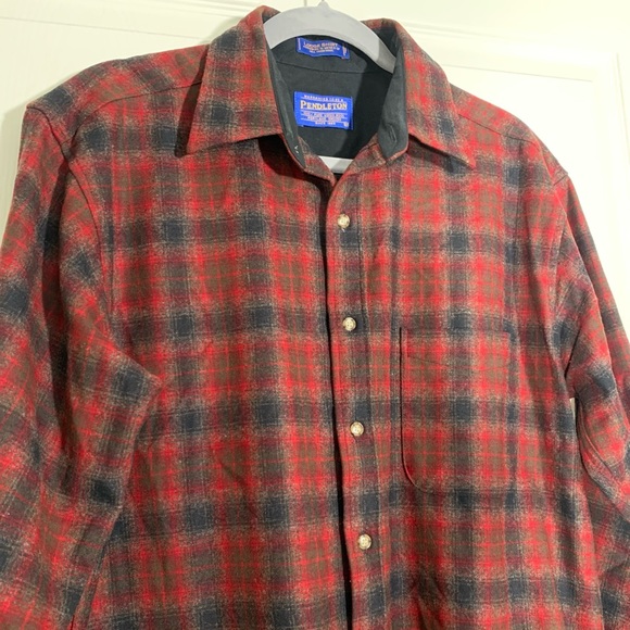 Pendleton Lodge 100% Virgin Wool Plaid Long Sleeve Button Down Size Medium - Picture 3 of 10